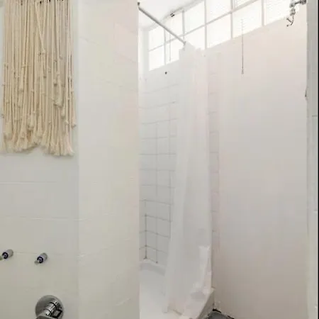 Appartamento Romeo. Luminoso Al Centro Di